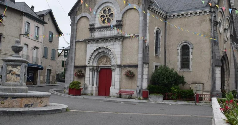 Fransada kilsəyə qarşı vandalizm aktı törədilib