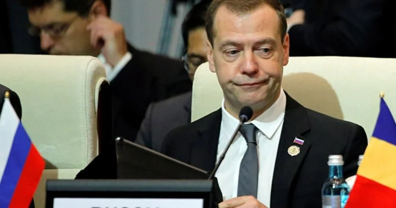 Медведев о заявлении Трампа: Показной ультиматум