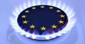 Цены на газ в Европе снизились до 426 долларов за тысячу кубометров