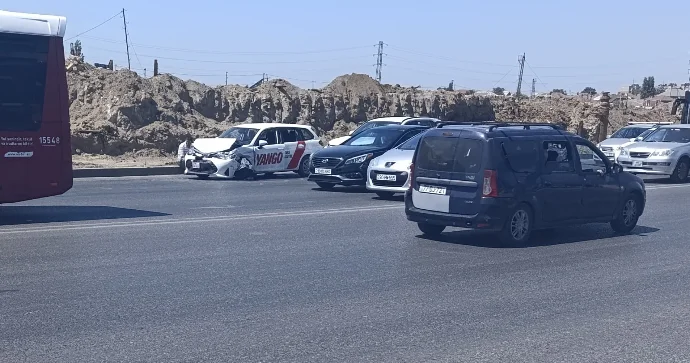 Bakıda növbəti yol qəzası: Bu dəfə Zabrat yolunda VİDEO