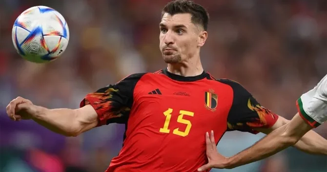 PSJ nin sabiq futbolçusu Tomas Menye Sanderlend ə keçib