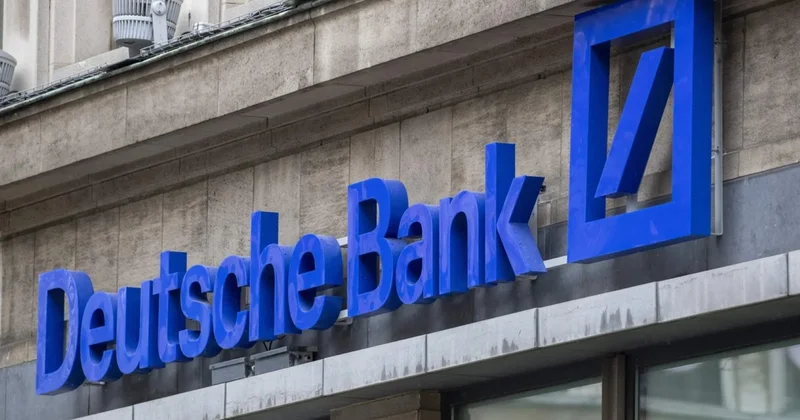 В центре Франкфурта прошли обыски в филиале Deutsche Bank