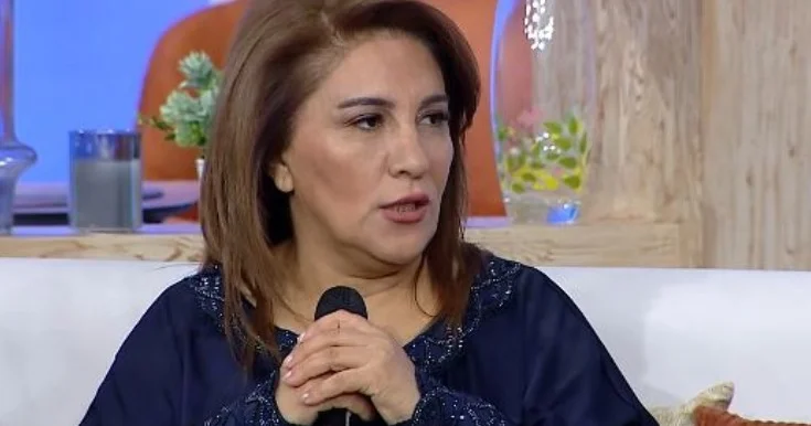 Əməkdar artist tıxacdan bezdi: Evimi satacağam
