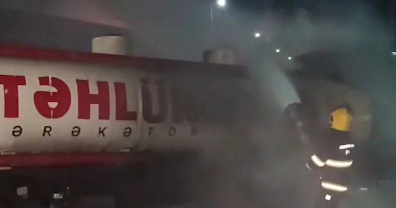 Сотрудники МЧС потушили цистерну с топливом видео