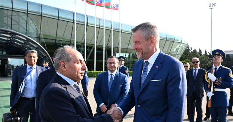 Slovakiya Prezidentinin səfəri başa çatdı Fotolar
