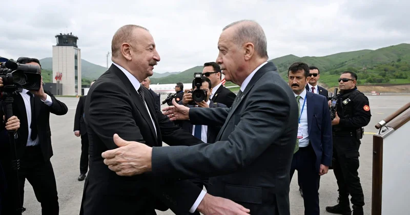 İlham Əliyevdən Ərdoğana: Qardaş Türkiyə ilə həmrəyik
