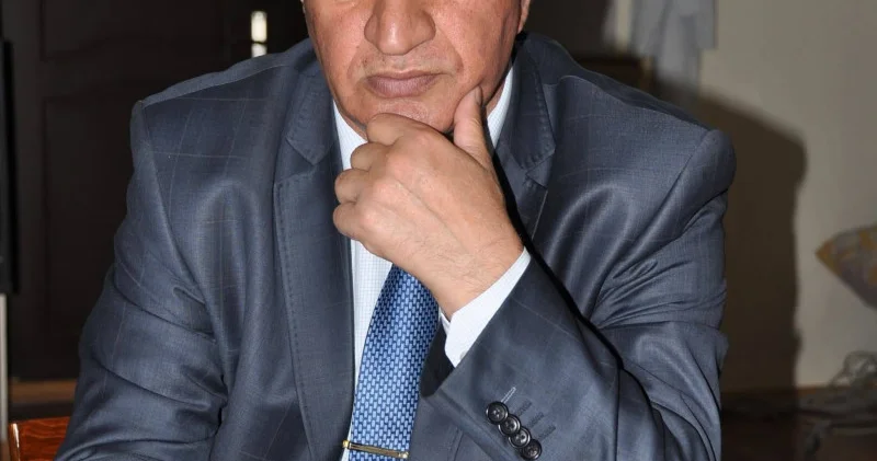 Qəlbidəki qəlbin qələbəsi Əlirza Xələfli yazır