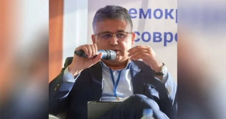 “İndi rusiyalılar qorxu içindədir...” “Hər şeyin nə vaxt çökəcəyini gözləyirlər”