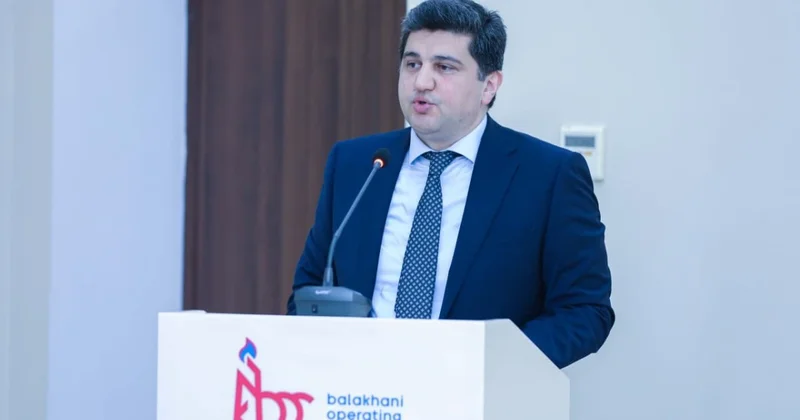 ADA Universitetinin dekanı Balaxanı neftçiləri ilə konstitusiya hüquq və azadlıqları ilə bağlı müzakirə keçirib