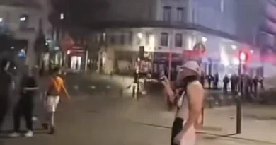Fransa uduzdu, 160 nəfər saxlanıldı Video