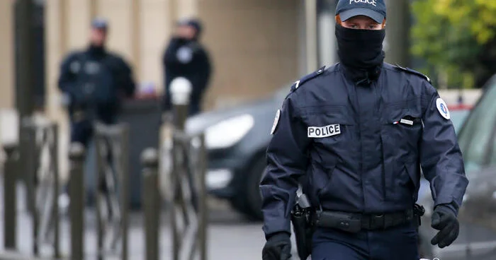 В Париже задержали более ста болельщиков после матча Франция Испания