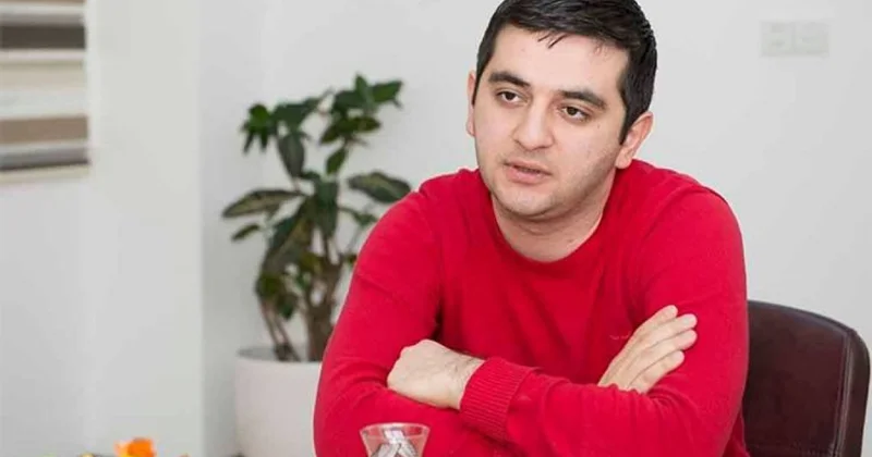 Qara bayram Mövlud Mövludun hekayəsi