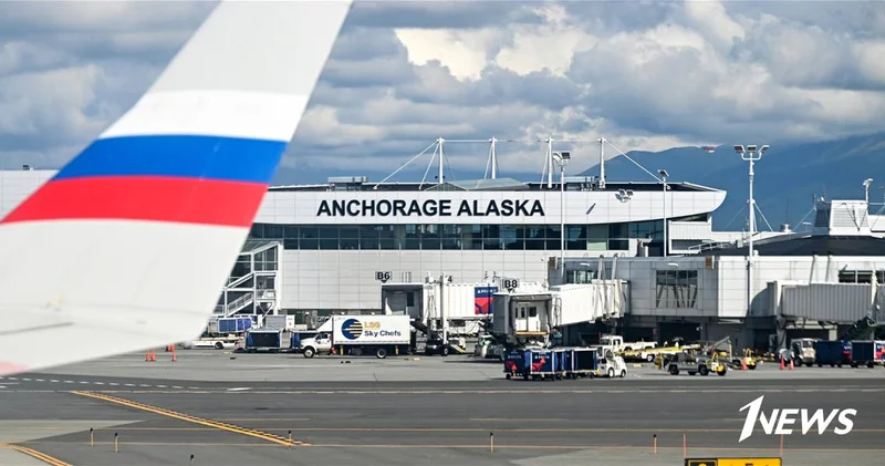 Самолет с Путиным заходит на посадку в Анкоридже на Аляске