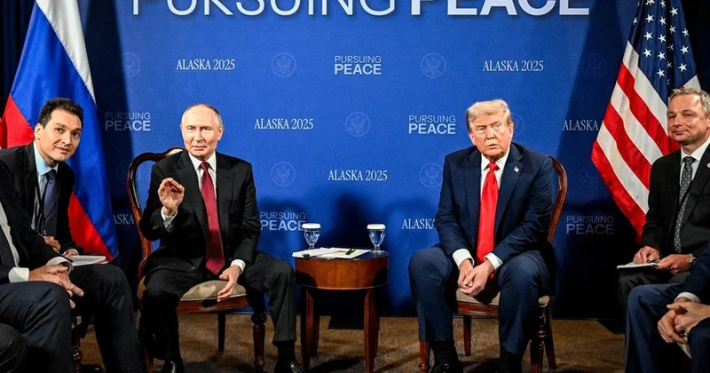 Пресс конференция Путина и Трампа на Аляске пройдет с синхронным переводом