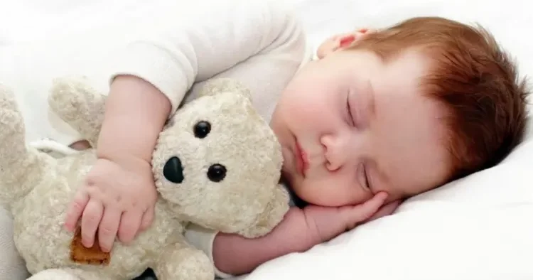 Körpələr gecə niyə yuxusuz qalırlar? Pediatrdan AÇIQLAMA