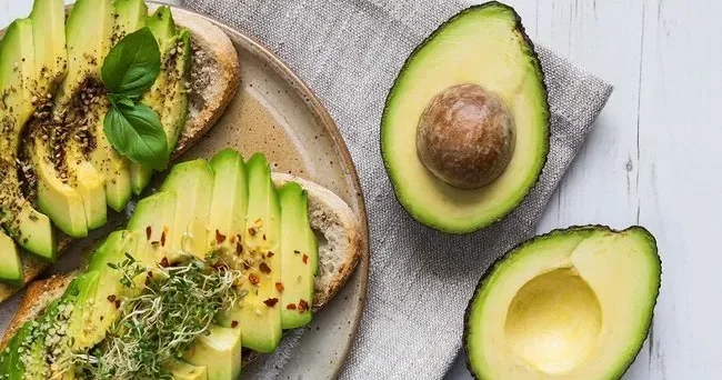 Avokado həzm sistemini DƏSTƏKLƏYİR