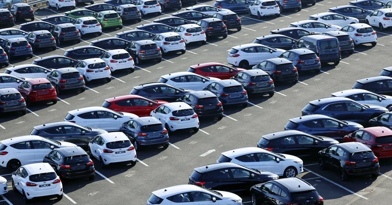 Bazarda “qiymət müharibəsi” Çin maşınları niyə rekord həddə ucuzlaşır? KONKRET