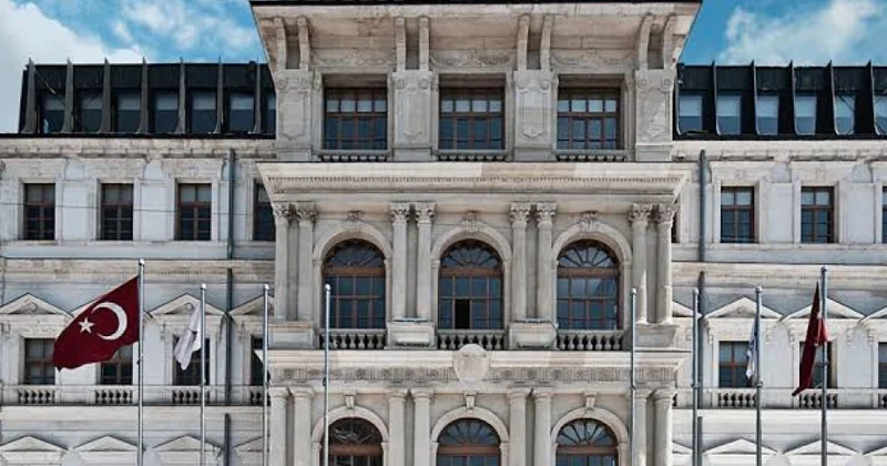İstanbul Böyükşəhər Bələdiyyəsi ilə bağlı aparılan istintaq çərçivəsində daha 42 şübhəli saxlanılıb