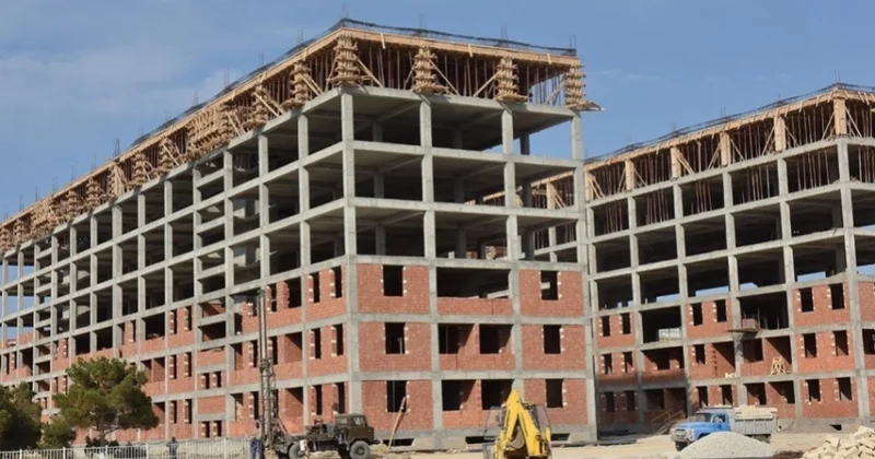 Ümumi inşaat işlərinin 88,6 faizini qeyri dövlət tikinti müəssisələri görüblər