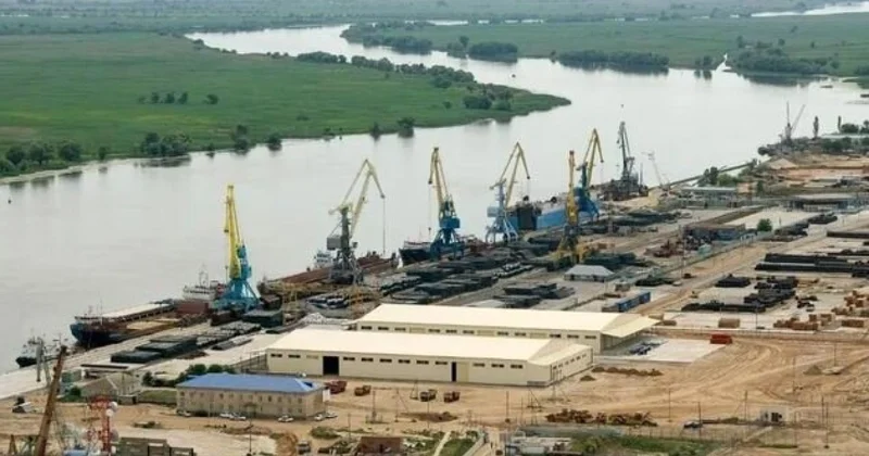 ВСУ ударили по морскому порту в Астраханской области