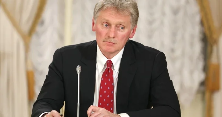 Американское СМИ перепутало Пескова с другим мужчиной
