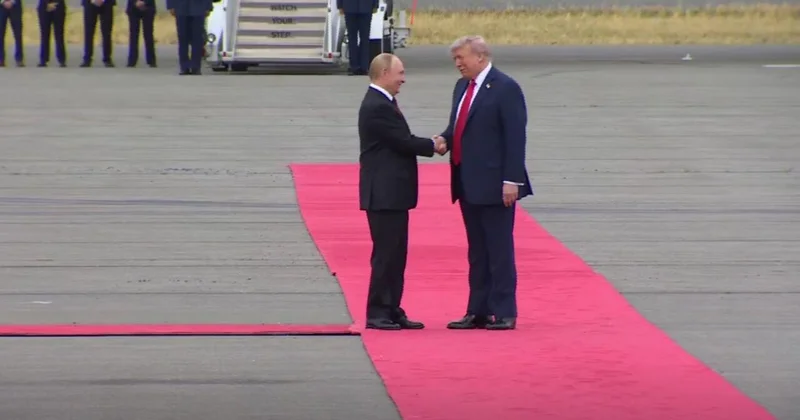 Трамп и Путин встретились на Аляске ВИДЕО