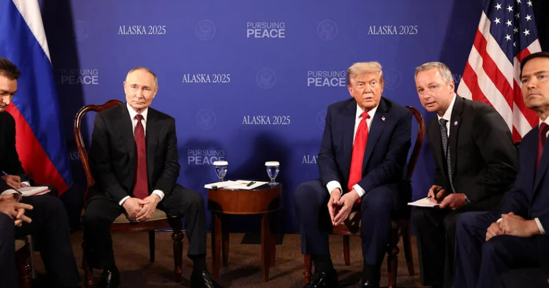 Trampla Putin arasında görüş başlayıb
