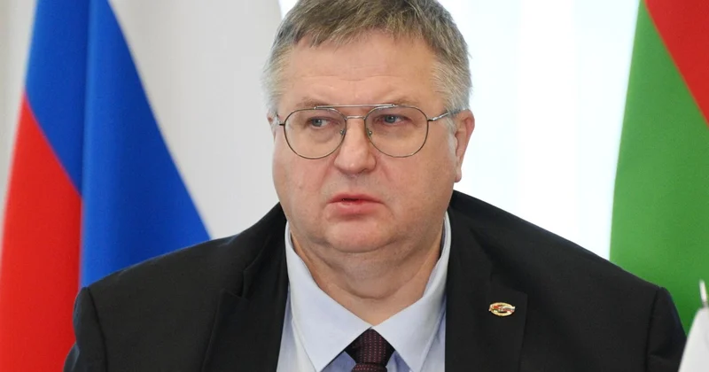 Оверчук планирует консультации с Азербайджаном