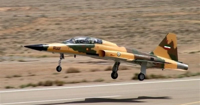 Qətər 3 iranlı pilotu əsir götürüb