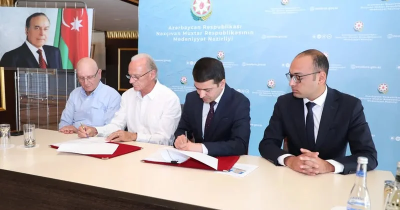 Tarixi abidənin bərpası gündəm oldu “Niyə 20 ildə yerli şirkət yaranmayıb?”