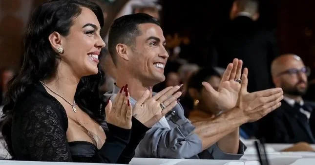 Ronaldo Corcinadan boşansa...