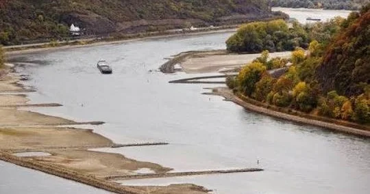 Уровень воды в Рейне обновил антирекорд