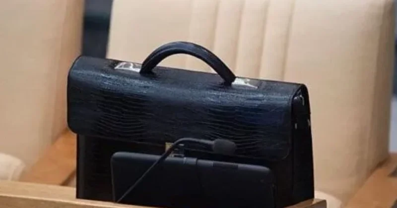 Könül Ələkbərov da işdən çıxarıldı