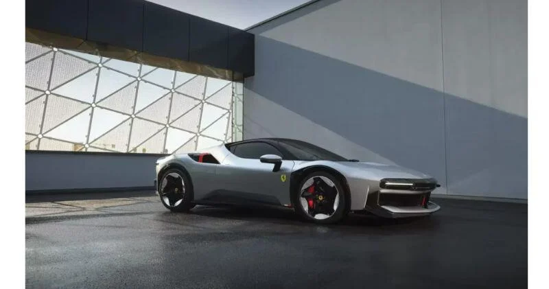 Ferrari замаскировала под Kia суперкар SF90
