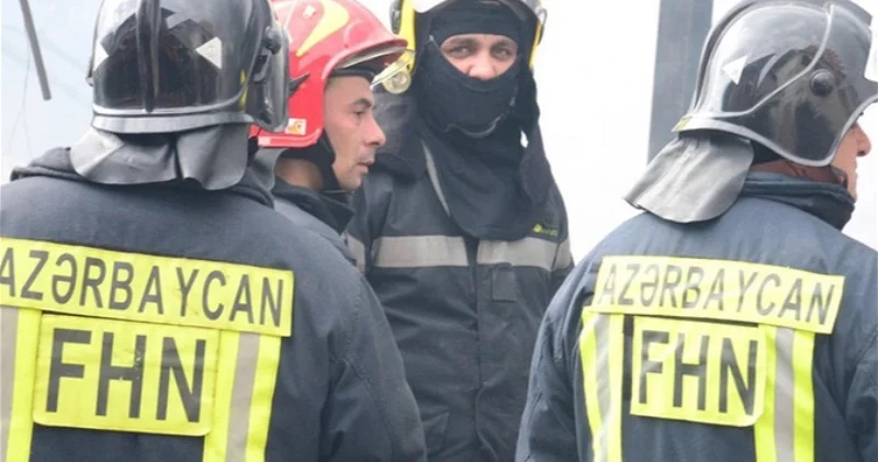 В Баку обрушился магазин, пострадал один человек ВИДЕО