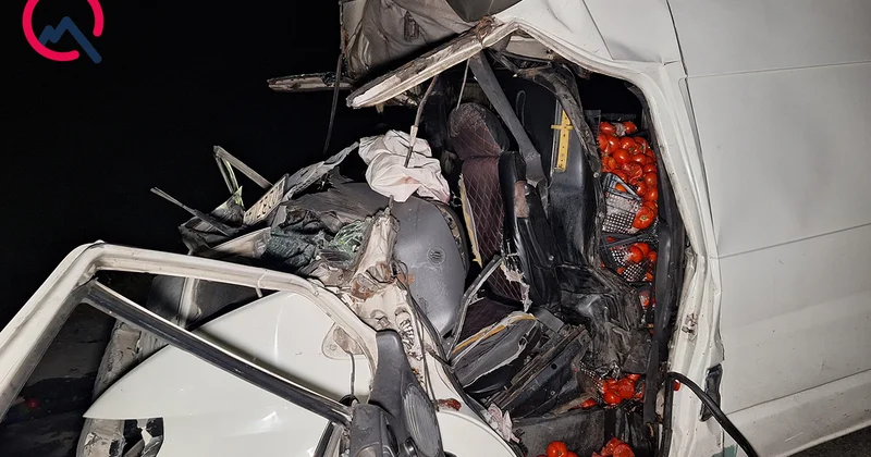 Ucarda “KamAZ” “Ford”la toqquşdu Ölənlər var Fotolar