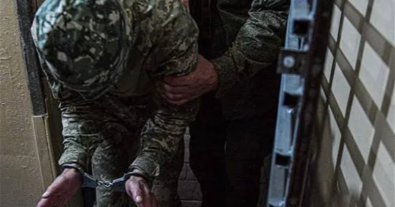 Три иранских пилота попали в плен в начале войны