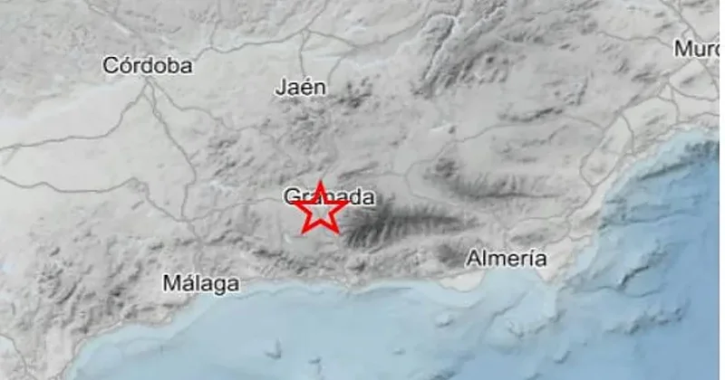 İspaniyada zəlzələ olub, evlərə və maşınlara ziyan dəyib