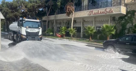 Bakının əsas küçə və prospektləri yuyulub FOTOLAR