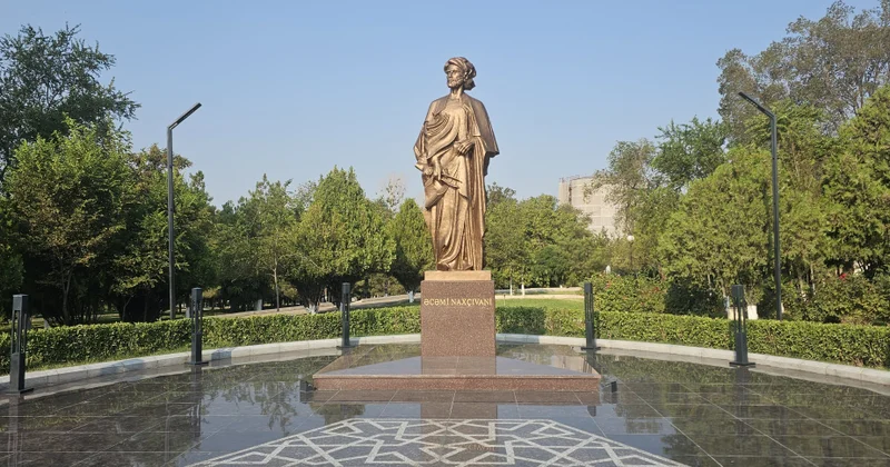 Əcəmi Naxçıvaninin abidəsi dahi memarın zəngin irsinə ehtiramın ifadəsi