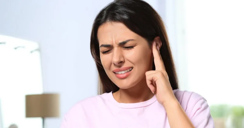 Qulağınızdakı bu səsi ciddiyə alın: Hansı hallarda təhlükəlidir?