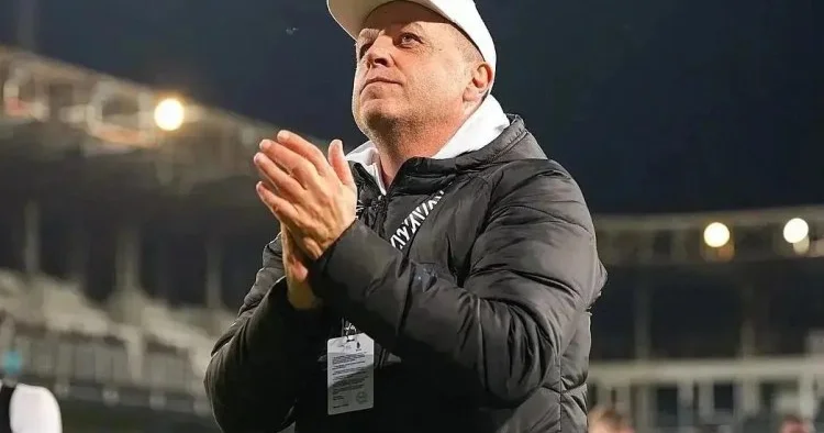 Neftçi nin baş məşqçisi transfer iddialarına münasibət bildirdi