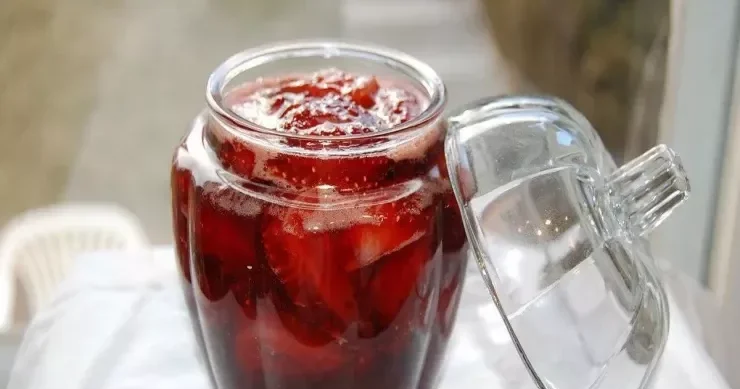 Mürəbbənin şəkərlənməməsi üçün nə etməli? Bıçağın ucunda əlavə etmək kifayətdir