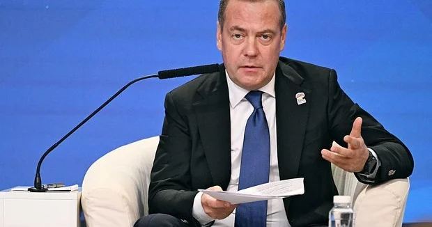 Medvedev Avropaya xəbərdarlıq etdi