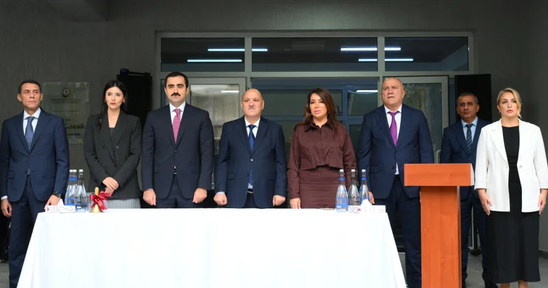 Nəsimi rayonu 151 nömrəli tam orta məktəbdə Bilik Günü qeyd olunub