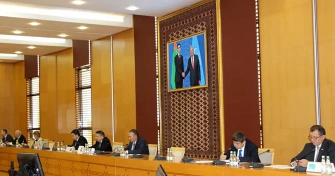 Xəzər dənizində suyun səviyyəsinin aşağı düşməsi araşdırılacaq