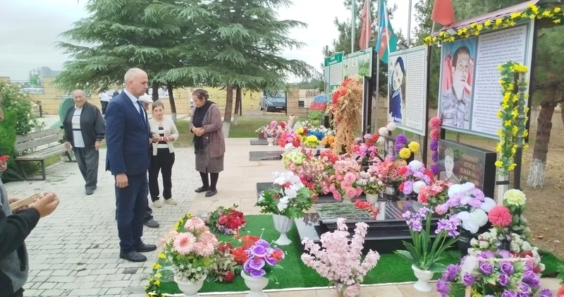 Ağstafa rayonunda vətən müharibəsi şəhidi Elnur Həsənovun doğum günündə xatirəsi anılıb
