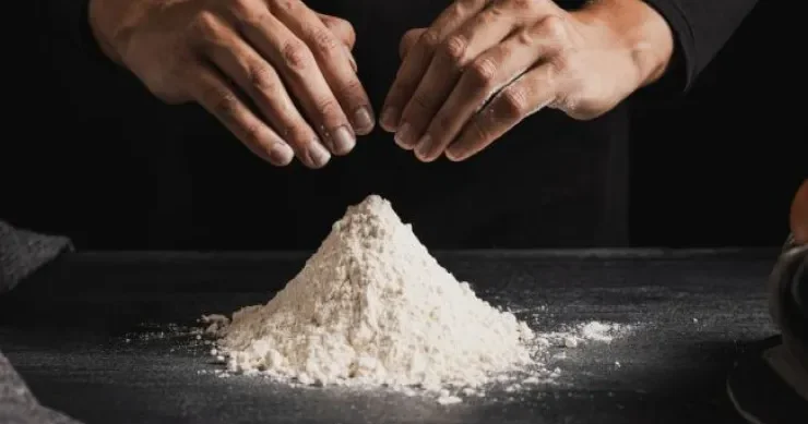 Çiy un yesəniz nə olar? Bunu hamı bilməlidir