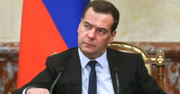 Medvedev yenə Avropanı hədələyir