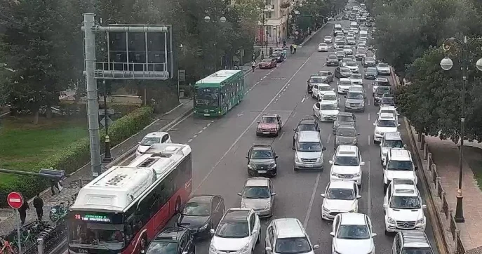 Dərsə gedən tıxac I Sıxlıq olan yollar